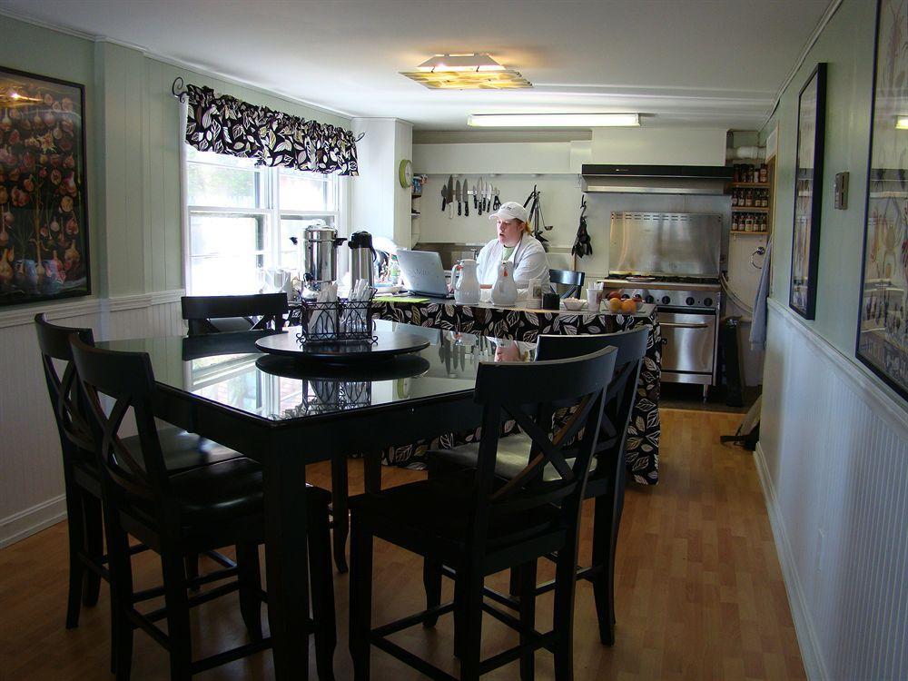 Bay Leaf Cottages & Bistro Lincolnville Buitenkant foto