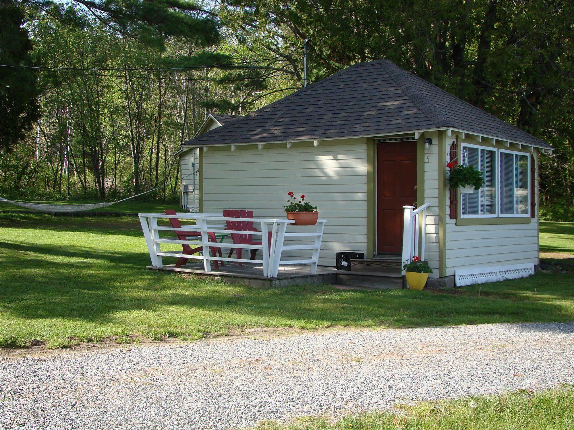 Bay Leaf Cottages & Bistro Lincolnville Buitenkant foto