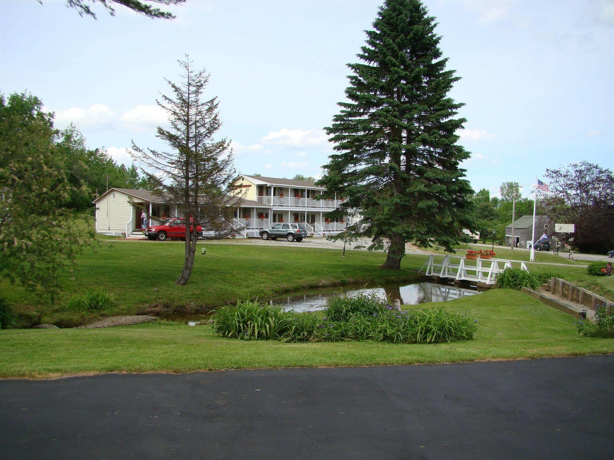 Bay Leaf Cottages & Bistro Lincolnville Buitenkant foto