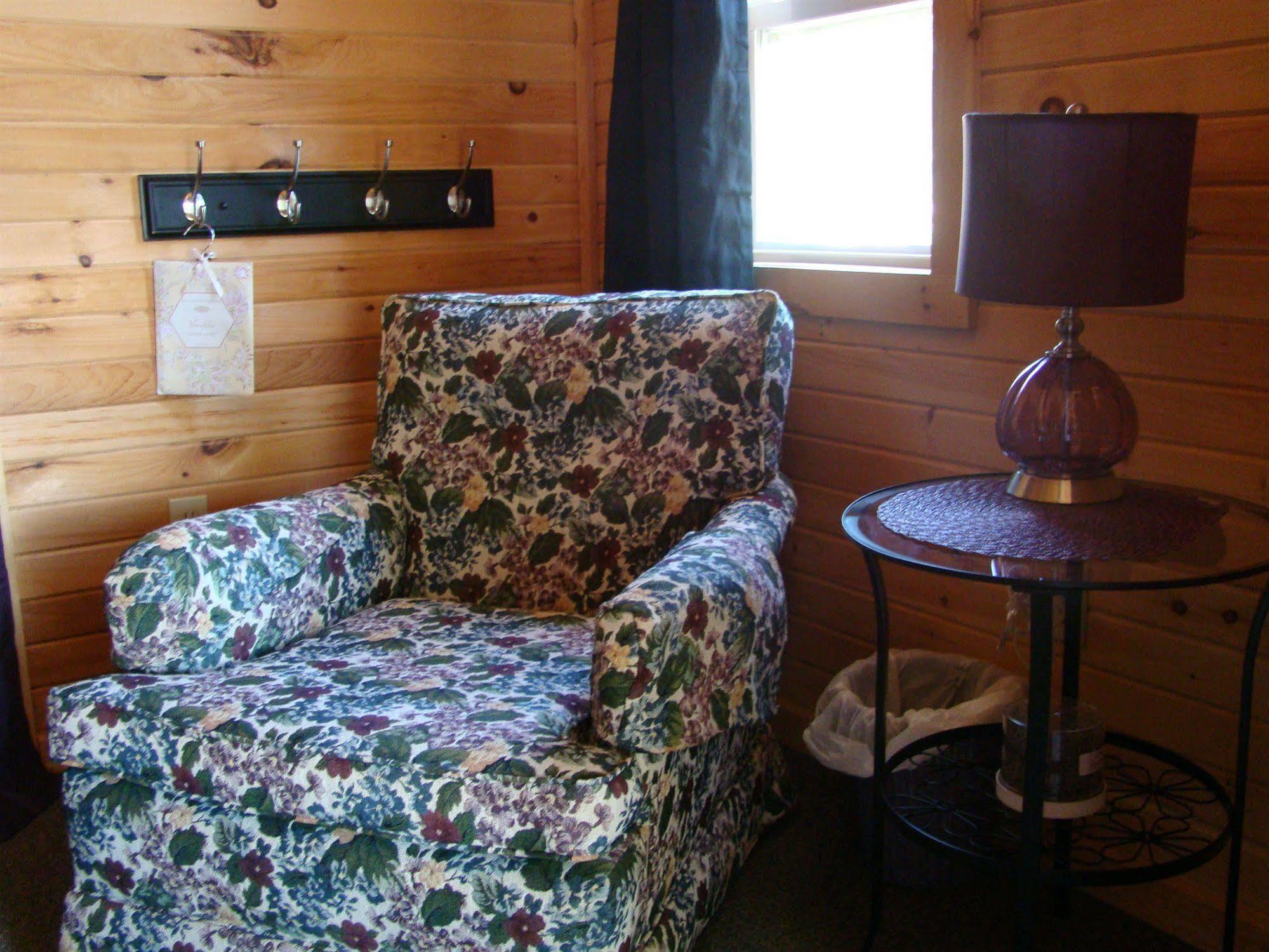 Bay Leaf Cottages & Bistro Lincolnville Buitenkant foto
