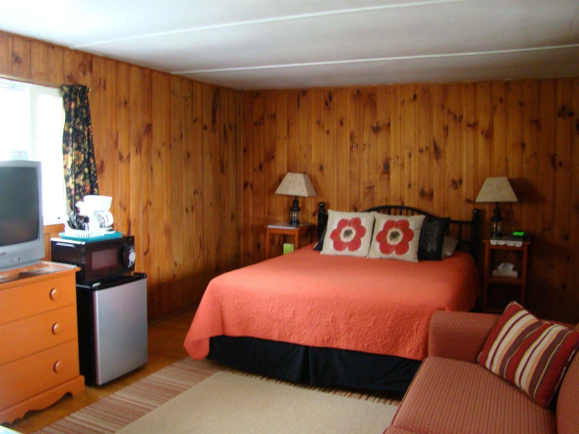 Bay Leaf Cottages & Bistro Lincolnville Buitenkant foto