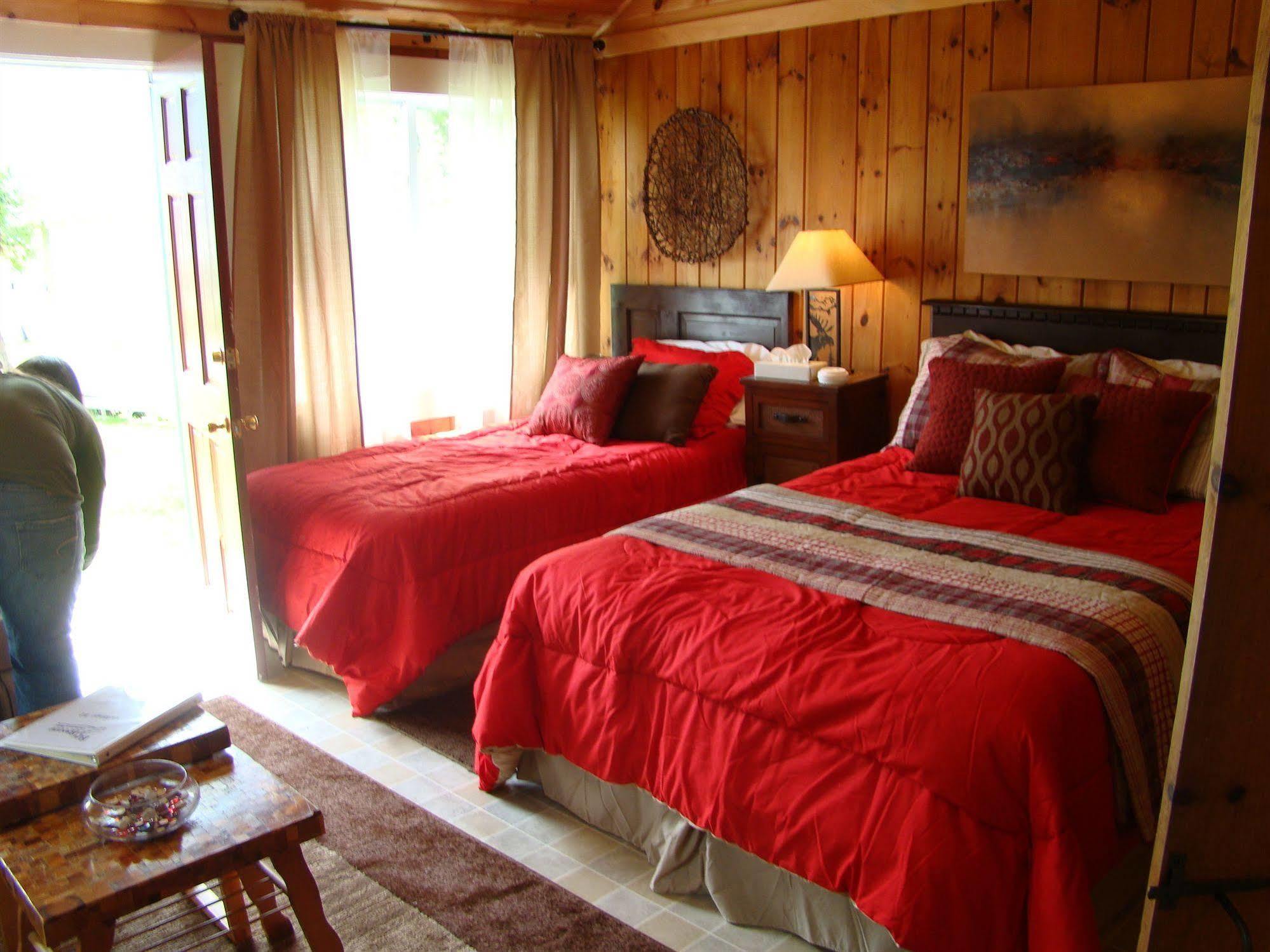 Bay Leaf Cottages & Bistro Lincolnville Buitenkant foto