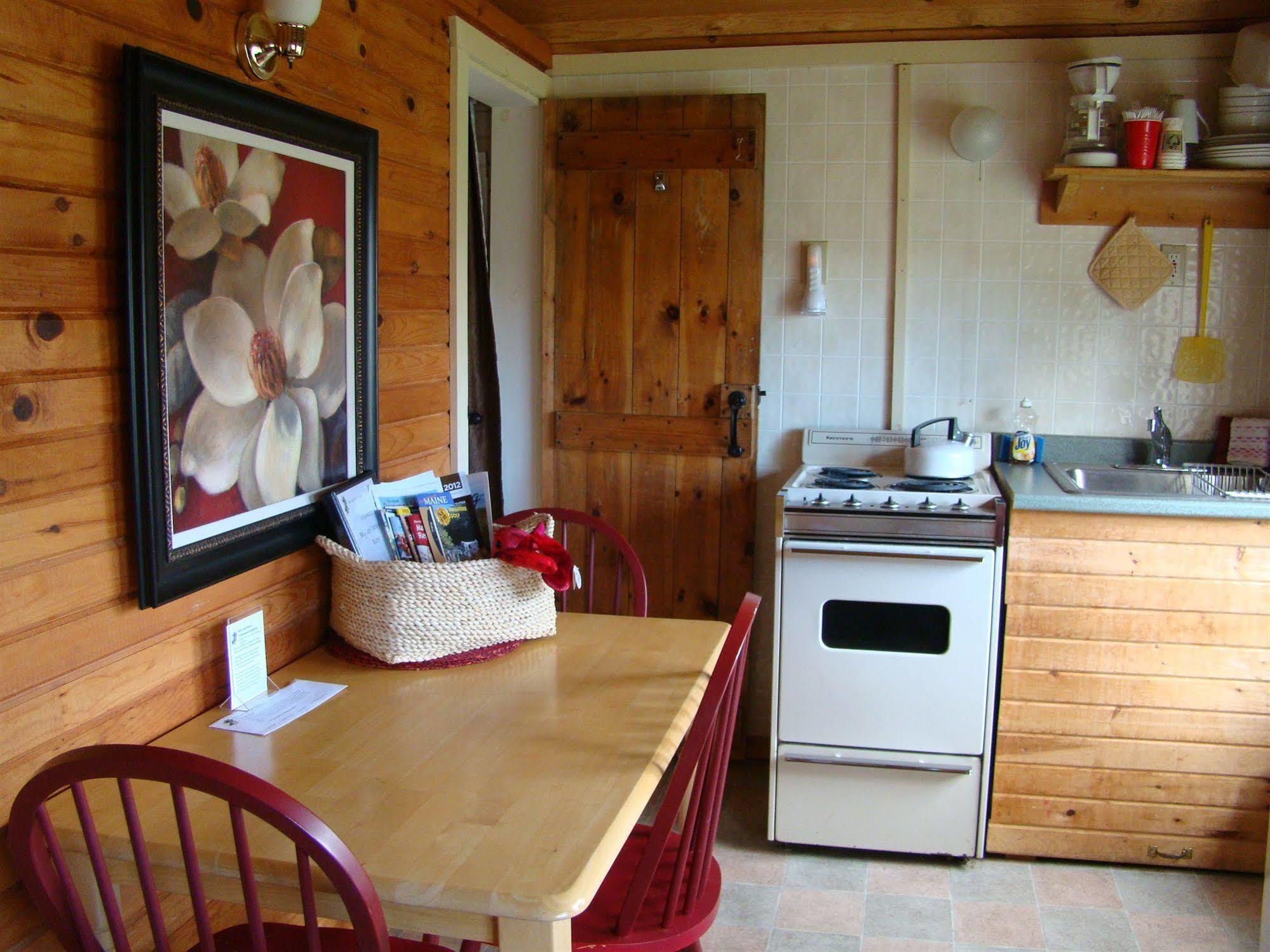 Bay Leaf Cottages & Bistro Lincolnville Buitenkant foto