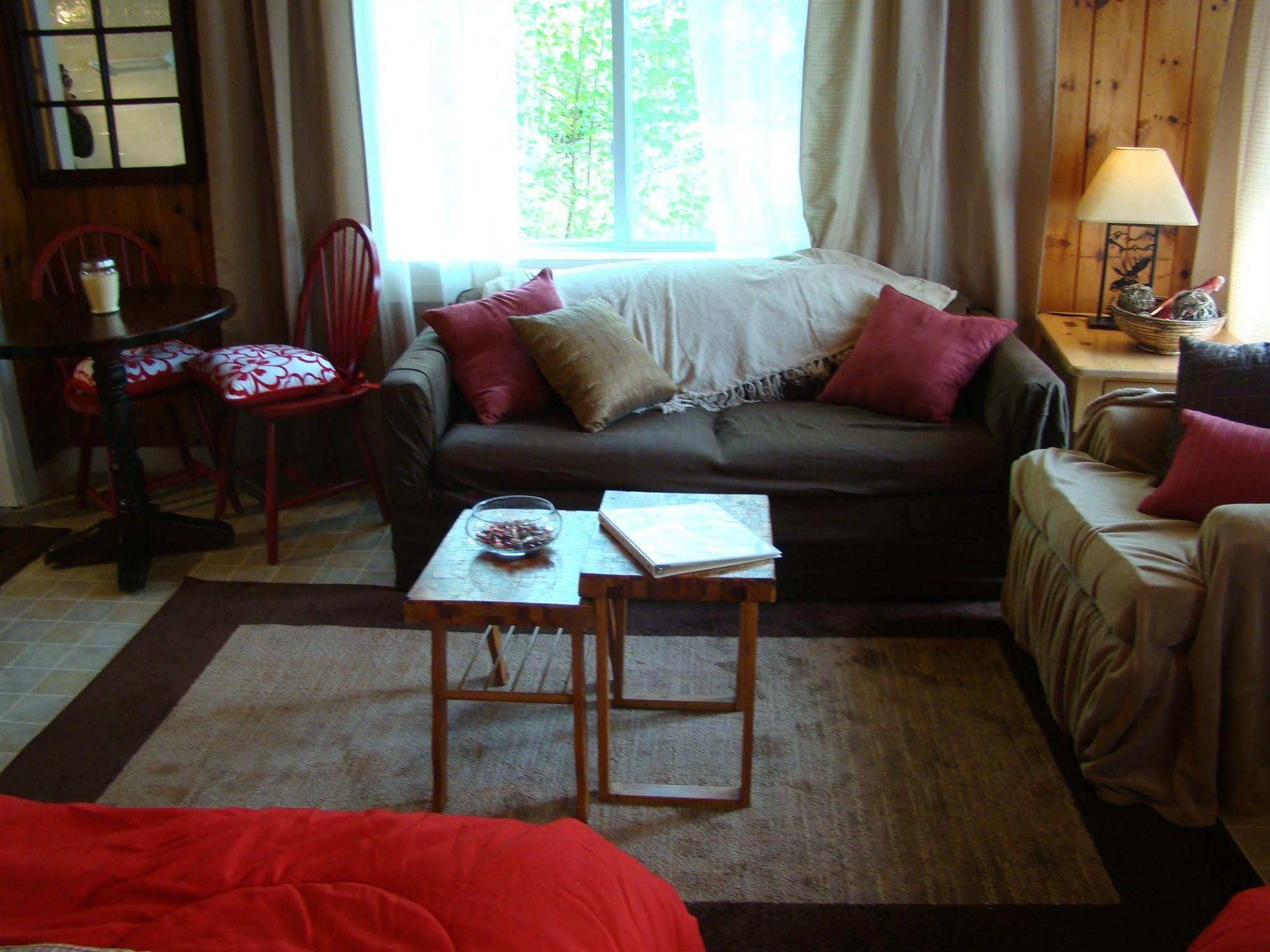 Bay Leaf Cottages & Bistro Lincolnville Buitenkant foto